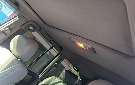 Toyota Land Cruiser 100 рестайлинг 2, 2005 год, 2 500 000 рублей, 17 фотография