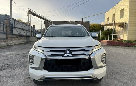 Mitsubishi Pajero Sport III рестайлинг, 2021 год, 4 150 000 рублей, 3 фотография