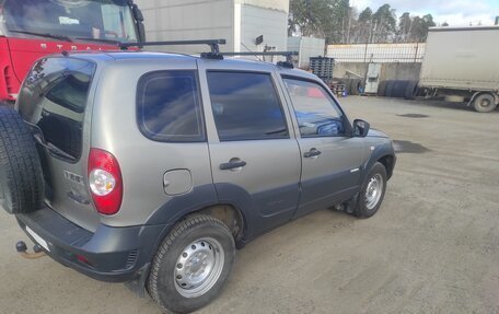 Chevrolet Niva I рестайлинг, 2013 год, 450 000 рублей, 2 фотография