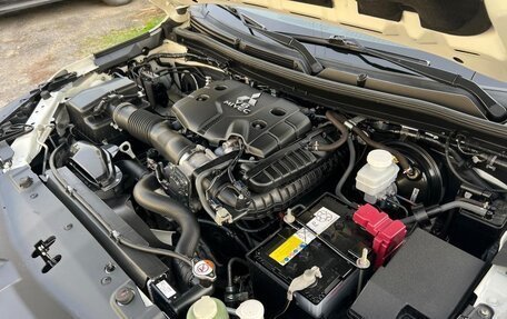 Mitsubishi Pajero Sport III рестайлинг, 2021 год, 4 150 000 рублей, 18 фотография