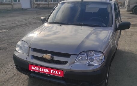 Chevrolet Niva I рестайлинг, 2013 год, 450 000 рублей, 3 фотография