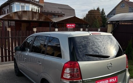 Opel Zafira B, 2011 год, 920 000 рублей, 4 фотография