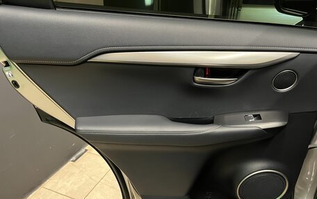 Lexus NX I, 2019 год, 2 990 000 рублей, 11 фотография