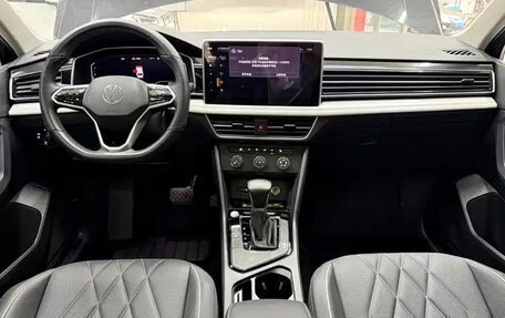 Volkswagen Tiguan II, 2023 год, 2 300 004 рублей, 7 фотография