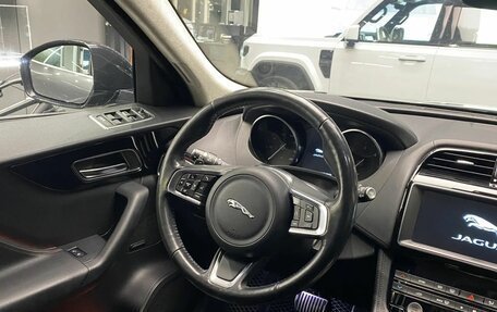 Jaguar F-Pace, 2018 год, 2 099 000 рублей, 14 фотография