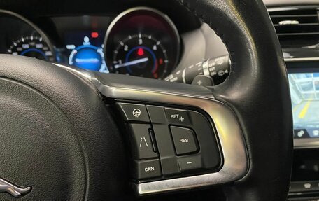 Jaguar F-Pace, 2018 год, 2 099 000 рублей, 19 фотография