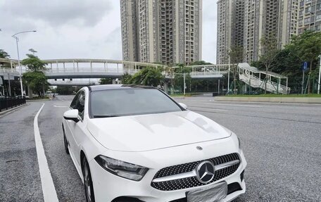 Mercedes-Benz A-Класс, 2022 год, 1 624 000 рублей, 3 фотография