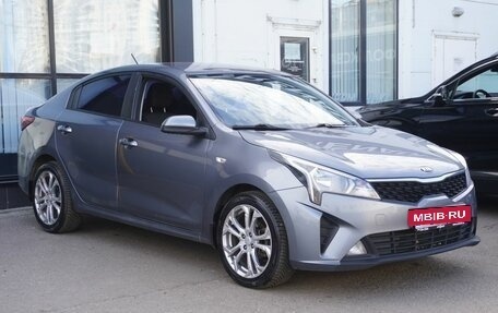 KIA Rio IV, 2021 год, 1 590 000 рублей, 3 фотография