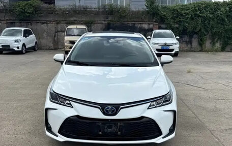 Toyota Corolla, 2023 год, 1 750 000 рублей, 2 фотография
