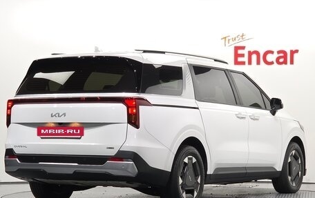 KIA Carnival, 2024 год, 4 460 000 рублей, 3 фотография