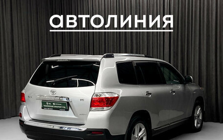 Toyota Highlander III, 2010 год, 1 850 000 рублей, 5 фотография