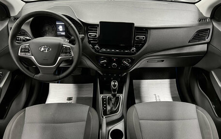 Hyundai Solaris II рестайлинг, 2021 год, 1 440 000 рублей, 10 фотография