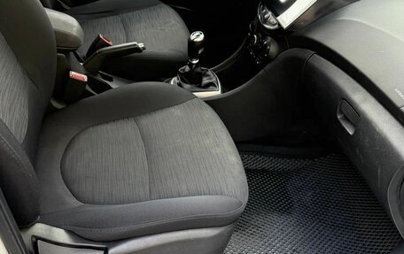 Hyundai Solaris II рестайлинг, 2015 год, 705 000 рублей, 8 фотография