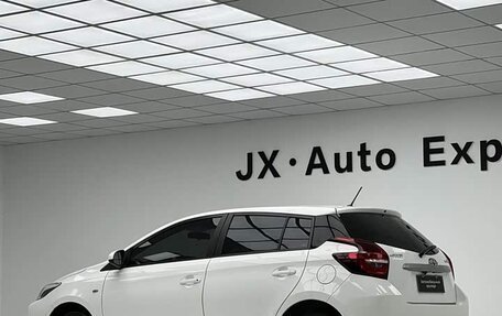 Toyota Vios III, 2022 год, 1 300 000 рублей, 4 фотография