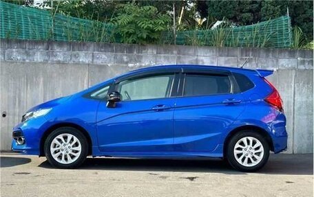 Honda Fit III, 2017 год, 900 000 рублей, 8 фотография