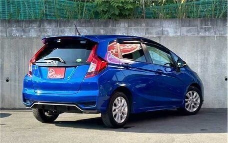 Honda Fit III, 2017 год, 900 000 рублей, 2 фотография