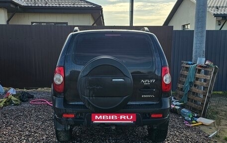 Chevrolet Niva I рестайлинг, 2009 год, 450 000 рублей, 3 фотография