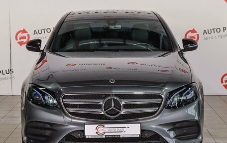 Mercedes-Benz E-Класс, 2020 год, 3 700 000 рублей, 4 фотография