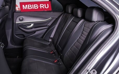Mercedes-Benz E-Класс, 2020 год, 3 700 000 рублей, 10 фотография