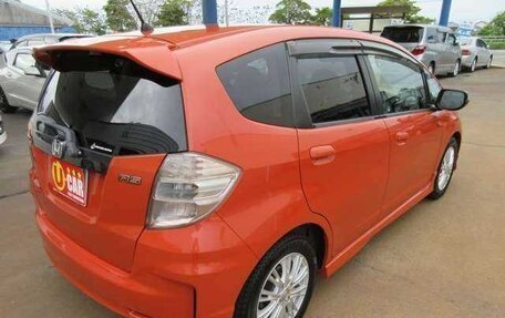 Honda Fit III, 2011 год, 650 000 рублей, 2 фотография