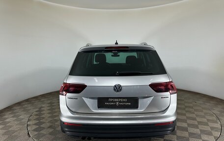 Volkswagen Tiguan II, 2019 год, 3 000 000 рублей, 3 фотография