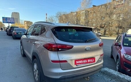 Hyundai Tucson III, 2019 год, 2 200 000 рублей, 2 фотография