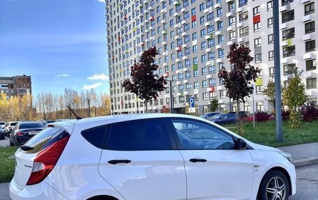 Hyundai Solaris II рестайлинг, 2015 год, 990 000 рублей, 4 фотография