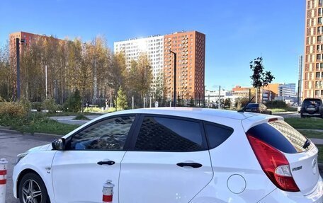 Hyundai Solaris II рестайлинг, 2015 год, 990 000 рублей, 3 фотография