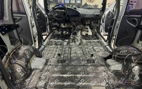 Chevrolet Niva I рестайлинг, 2006 год, 400 000 рублей, 2 фотография