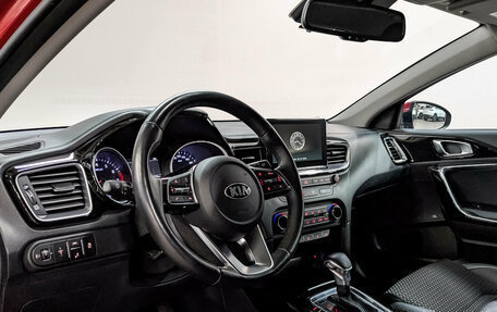 KIA cee'd III, 2019 год, 1 995 000 рублей, 15 фотография