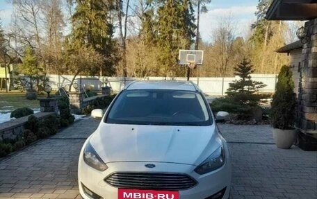 Ford Focus III, 2015 год, 850 000 рублей, 3 фотография