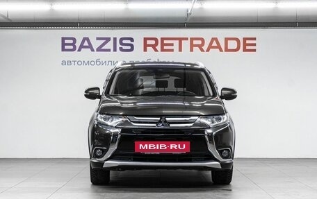 Mitsubishi Outlander III рестайлинг 3, 2015 год, 1 650 000 рублей, 3 фотография