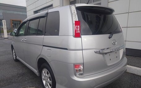 Toyota ISis I, 2012 год, 1 350 000 рублей, 6 фотография