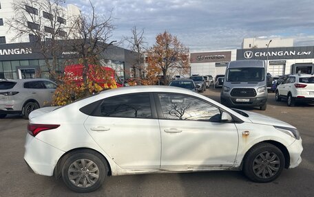 Hyundai Solaris II рестайлинг, 2017 год, 700 000 рублей, 3 фотография