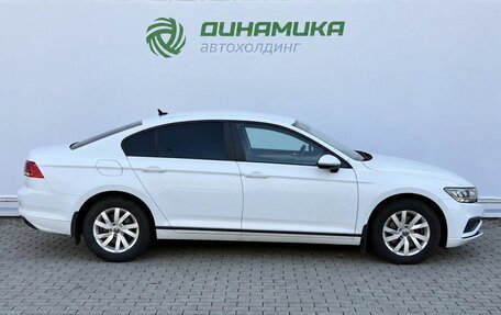 Volkswagen Passat B8 рестайлинг, 2021 год, 2 490 000 рублей, 4 фотография