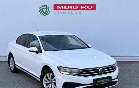 Volkswagen Passat B8 рестайлинг, 2021 год, 2 490 000 рублей, 3 фотография