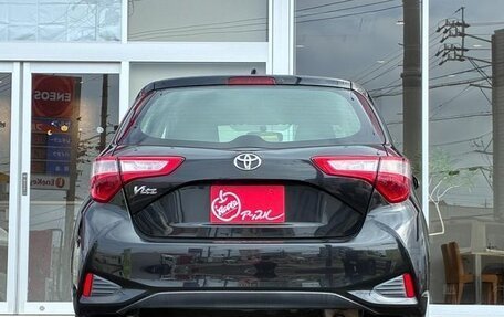 Toyota Vitz, 2017 год, 850 000 рублей, 3 фотография