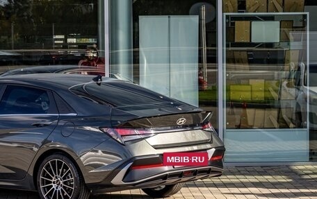 Hyundai Elantra, 2023 год, 1 895 000 рублей, 10 фотография