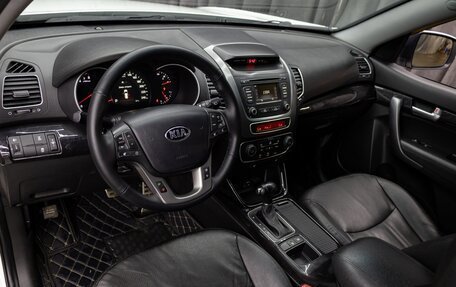 KIA Sorento II рестайлинг, 2015 год, 1 695 000 рублей, 13 фотография