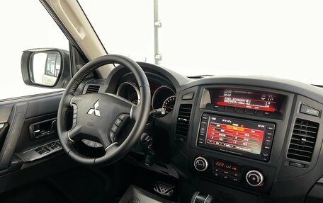 Mitsubishi Pajero IV рестайлинг 2, 2011 год, 1 779 000 рублей, 11 фотография