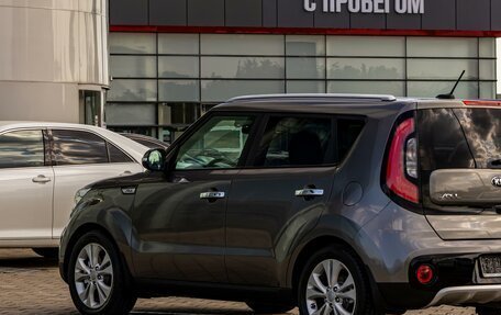KIA Soul II рестайлинг, 2017 год, 1 295 000 рублей, 9 фотография