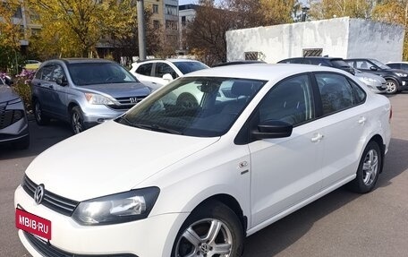 Volkswagen Polo VI (EU Market), 2013 год, 720 000 рублей, 2 фотография