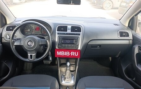 Volkswagen Polo VI (EU Market), 2013 год, 720 000 рублей, 10 фотография
