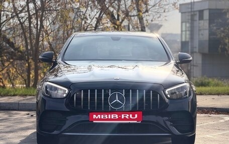 Mercedes-Benz E-Класс, 2021 год, 3 350 000 рублей, 3 фотография