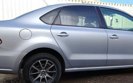 Volkswagen Polo VI (EU Market), 2011 год, 700 000 рублей, 12 фотография