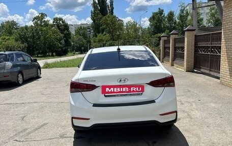 Hyundai Solaris II рестайлинг, 2019 год, 750 000 рублей, 4 фотография