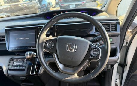 Honda Stepwgn IV рестайлинг, 2018 год, 1 610 000 рублей, 10 фотография