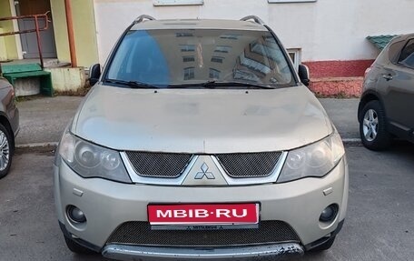 Mitsubishi Outlander III рестайлинг 3, 2008 год, 770 000 рублей, 1 фотография