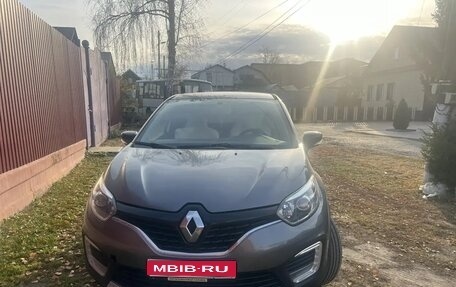 Renault Kaptur I рестайлинг, 2017 год, 1 350 000 рублей, 1 фотография
