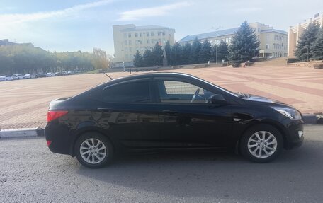 Hyundai Solaris II рестайлинг, 2015 год, 939 000 рублей, 4 фотография